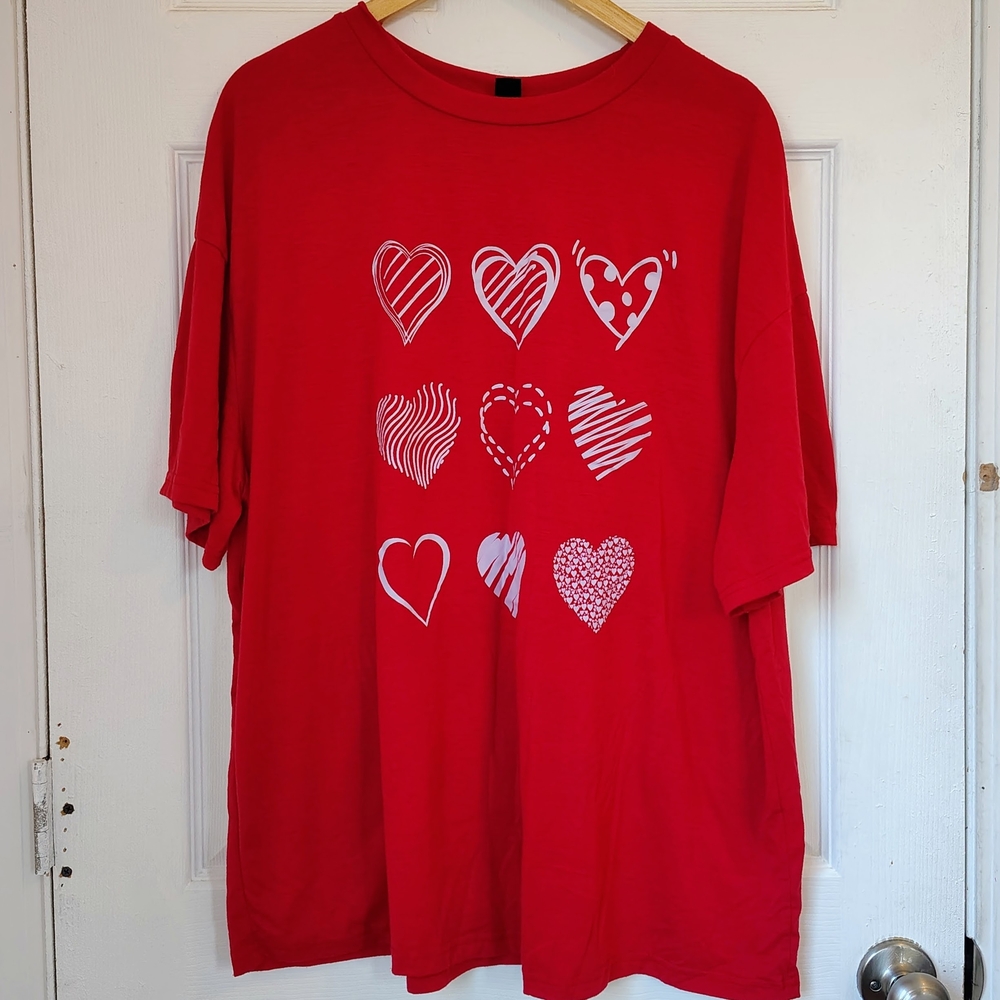 SHEIN Red Short Sleeve Tee with White Heart Print